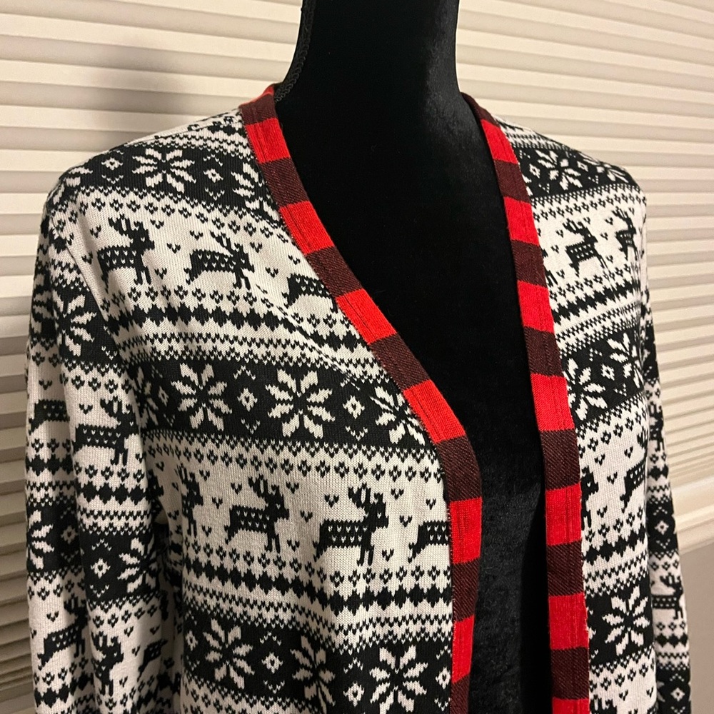 HAWTHORNE Reindeer and Plaid Long Cardigan!!  Size XL